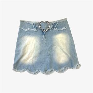 Light wash mini denim jean skirt heart shaped belt Y2K - fits like medium